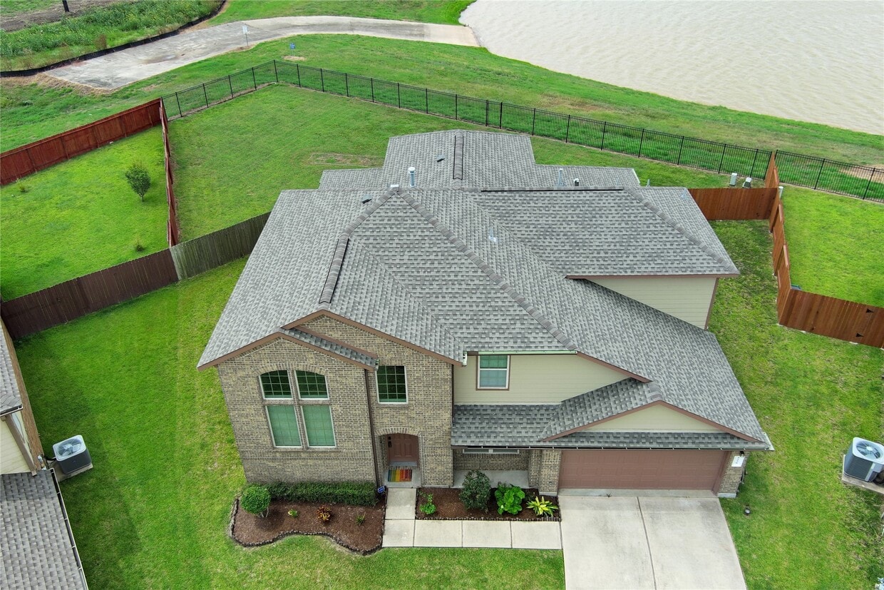 Primary Photo - 9230 Mission Arbor Ln