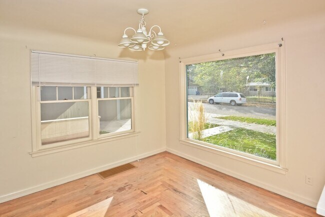 Foto del edificio - 1714 Heron St