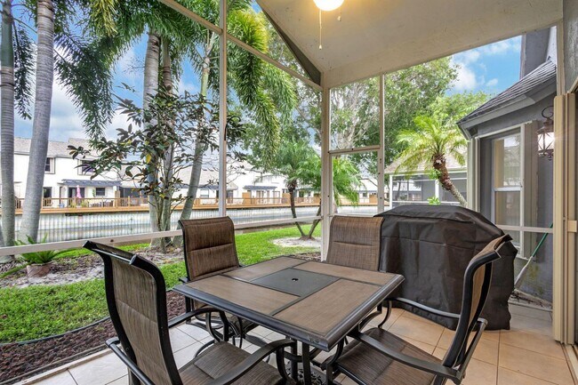 Foto del edificio - 2241 Soundings Ct