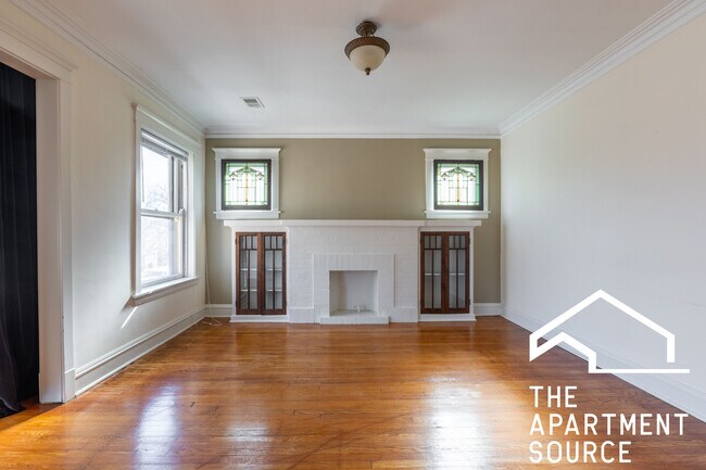 Building Photo - 4936 N Talman Ave