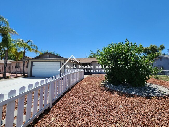 Building Photo - Updated South Sacramento Area 4bd/2ba Home