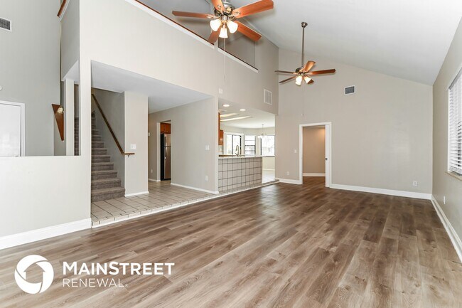 Foto del edificio - 17609 Brentwood Ct