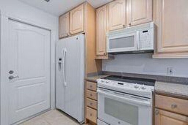 Foto del edificio - 3 Oakland Ct