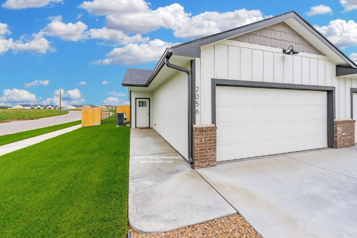 Foto principal - 2054 N Reece Ct