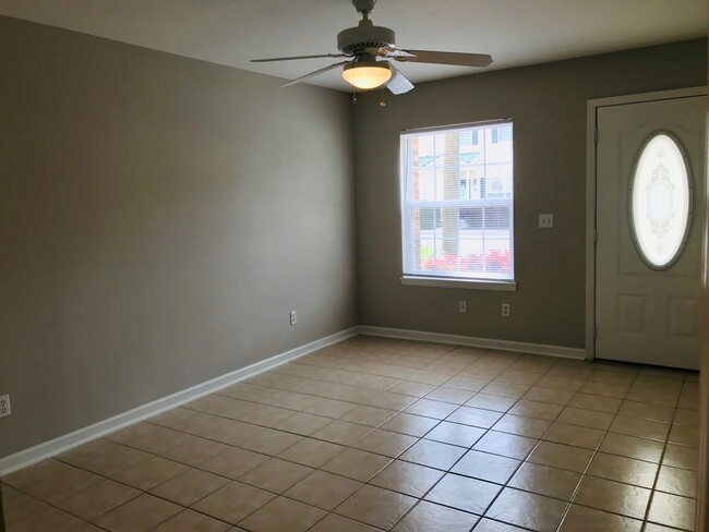 Foto del edificio - 2 bd/1.5 ba townhome in the Sinclair commu...