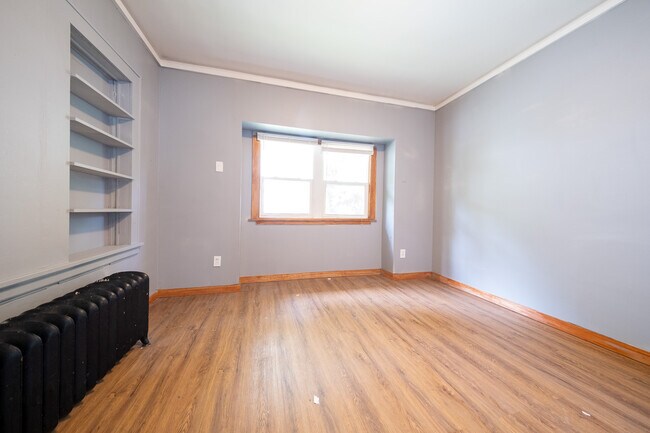 Foto del edificio - 911 6th St E