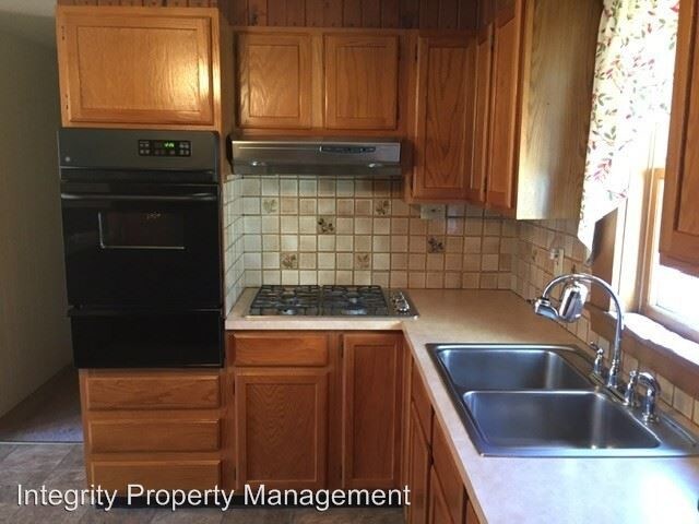 Building Photo - 1501-1505 NY-9G