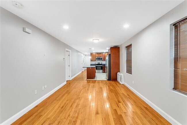 Building Photo - 65 Marietta St