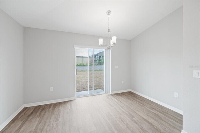 Foto del edificio - 961 Inverness Way
