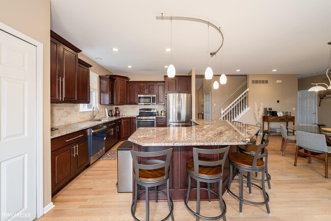 Foto del edificio - 859 Eastlake Ct