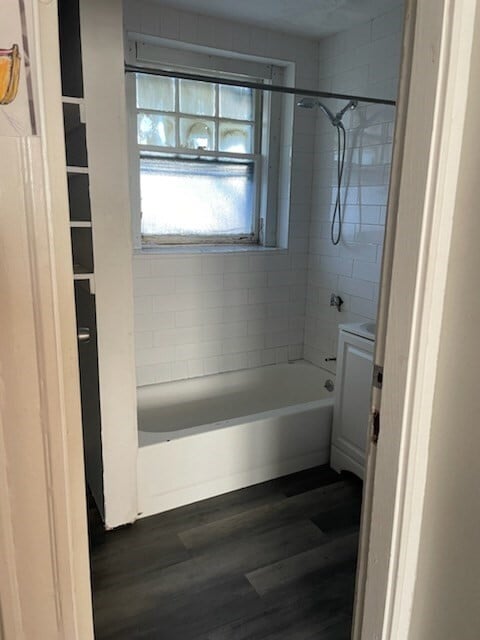 Building Photo - 208 Main St