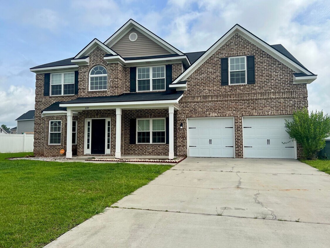 Foto principal - 639 Red Oak Ln