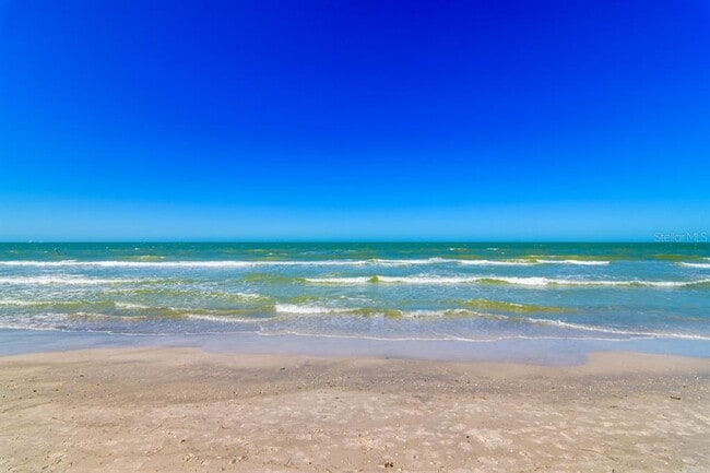 Foto del edificio - 1350 Gulf Blvd