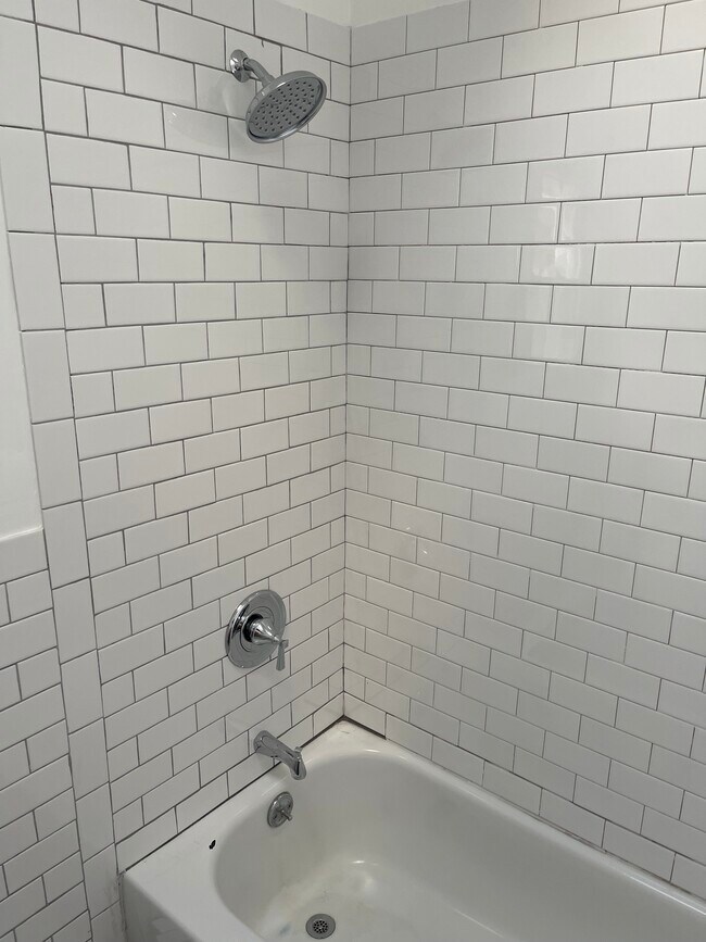Bathroom - 91 Washington St