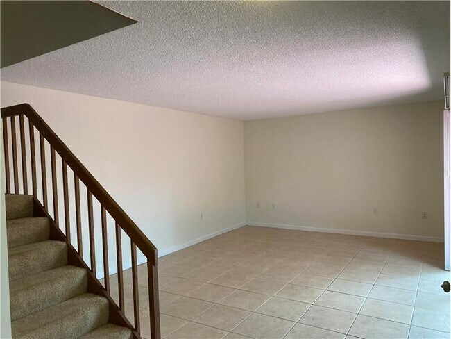 Foto del edificio - 3345 Meridian Way N