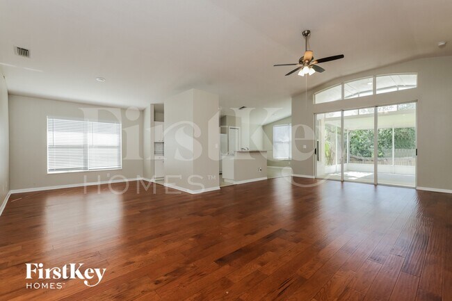 Foto del edificio - 4312 Horseshoe Pick Ln