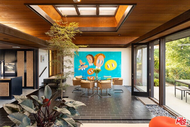 Building Photo - 4225 Terraza Dr