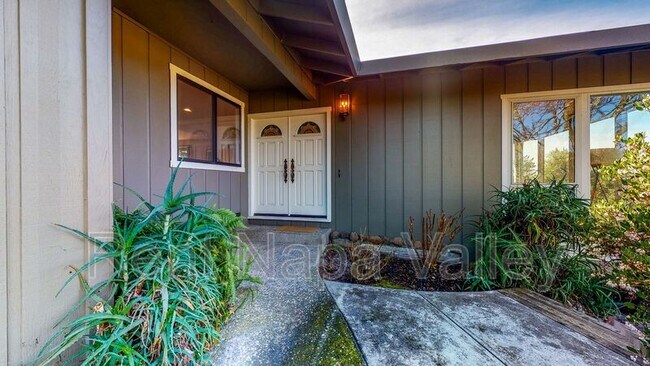 Building Photo - 61 Syar Dr