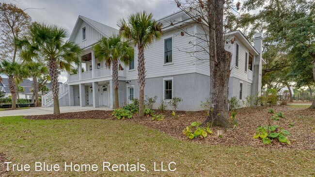 Building Photo - 7 br, 5.5 bath House - 334 Chimney Back St...