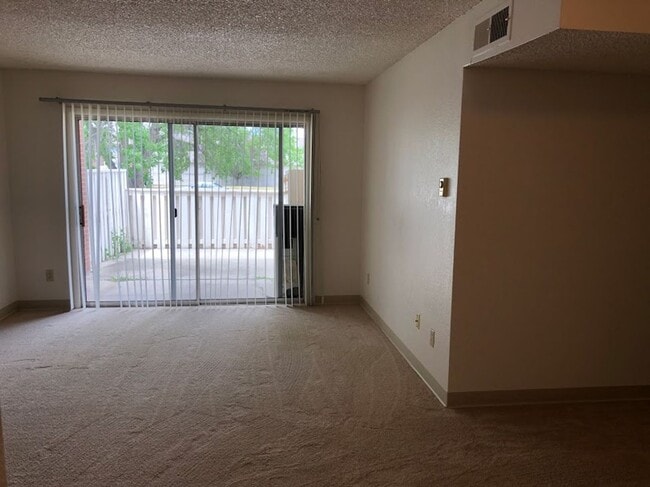 Building Photo - Will5110
