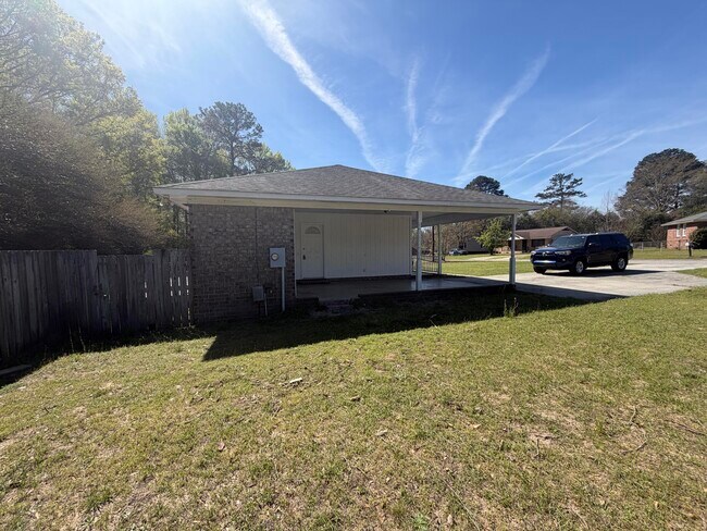 Foto del edificio - 720 Marigold St