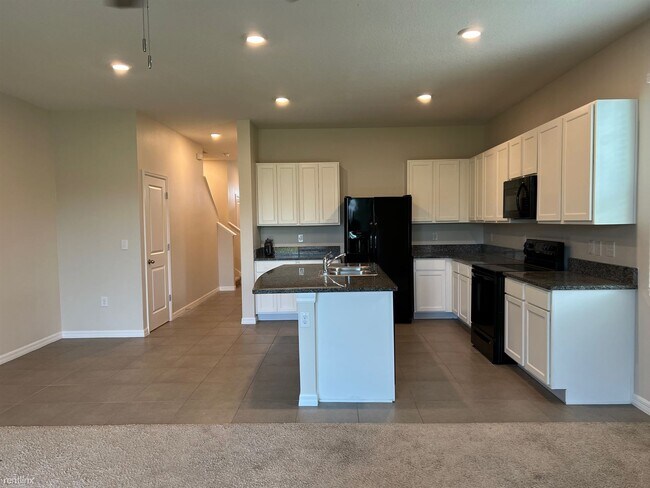 Foto del edificio - 3 br, 2.5 bath Townhome - 8625 Falling Blu...