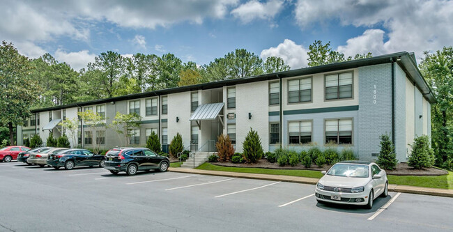 Building Photo - 1414 Sharpsburg Cir