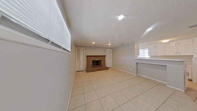 Photo - Unique 4/2 with In-law Apartment