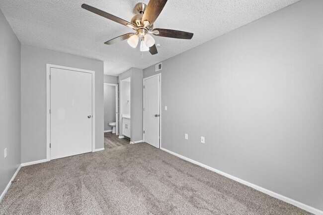Foto del edificio - Sun River Apartments