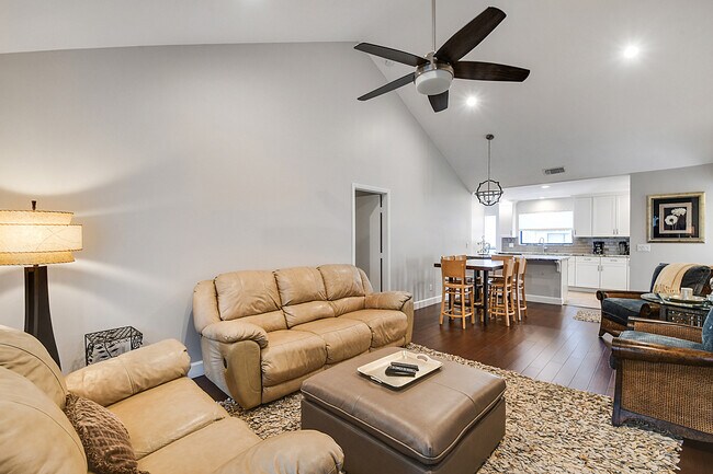 Building Photo - 202 Wingfoot Dr