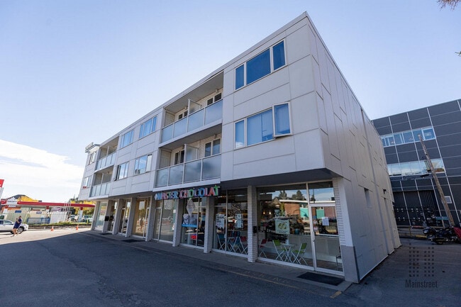 Photo du bâtiment - Mainstreet Plaza