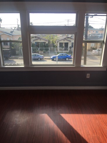 Photo - 213 E 51st St Apartments