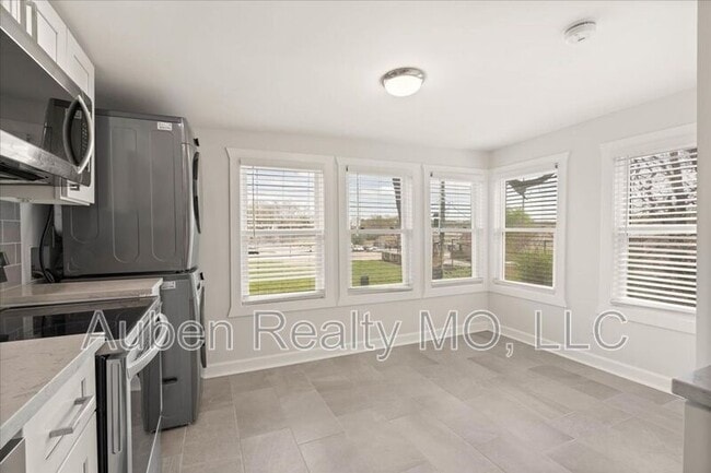 Foto del edificio - 4605 Harrison St