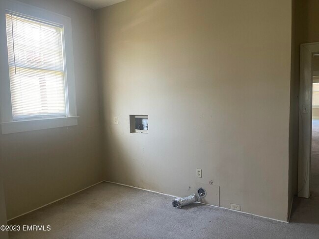 Foto del edificio - 1303 24th Ave