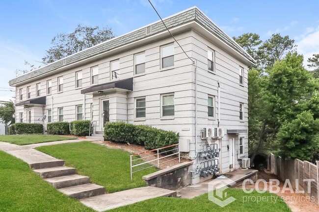 Foto del edificio - 1982 Rockledge Rd NE