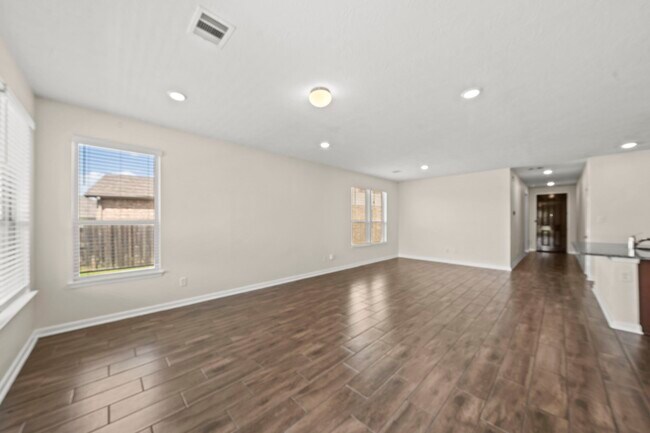 Foto del edificio - 8908 Bear Mountain Ct