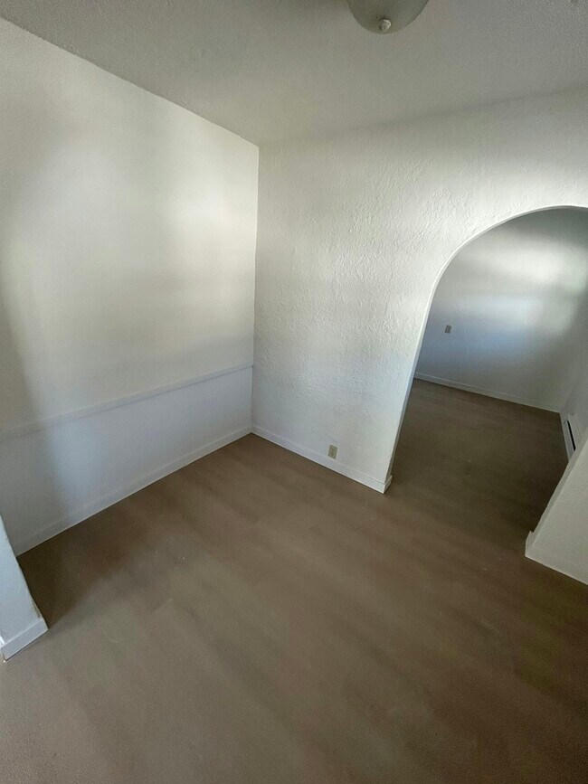 Foto del edificio - 418 W 13th St