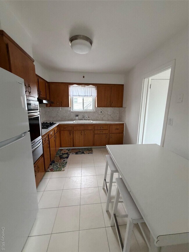 Foto del edificio - 194 Quebec Rd