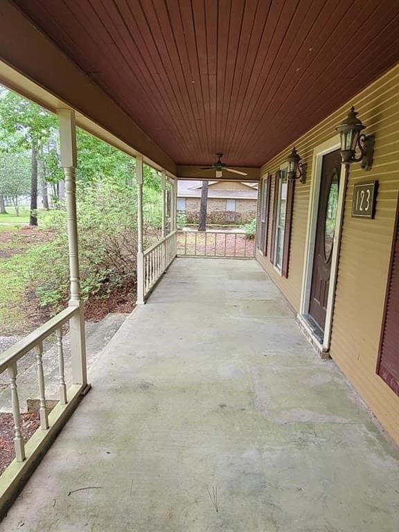 Building Photo - 123 Pinehurst Dr