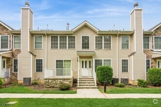 Building Photo - 17 Lackland Ave