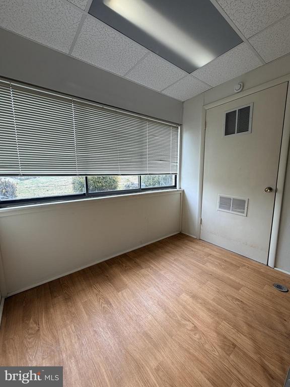 Foto del edificio - 1 Wye Oak Dr