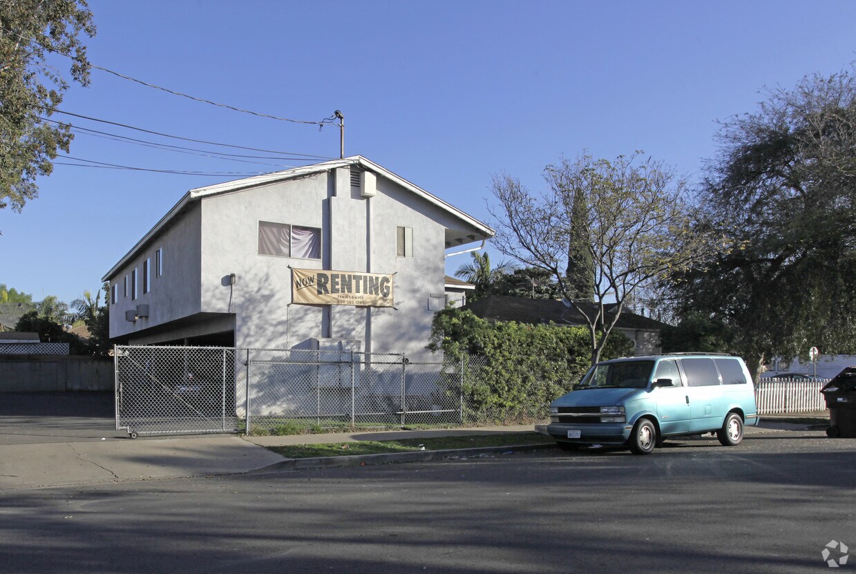 Building Photo - 604 N Eastwood Ave
