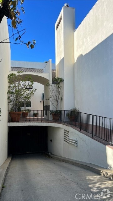 Building Photo - 1745 Selby Ave