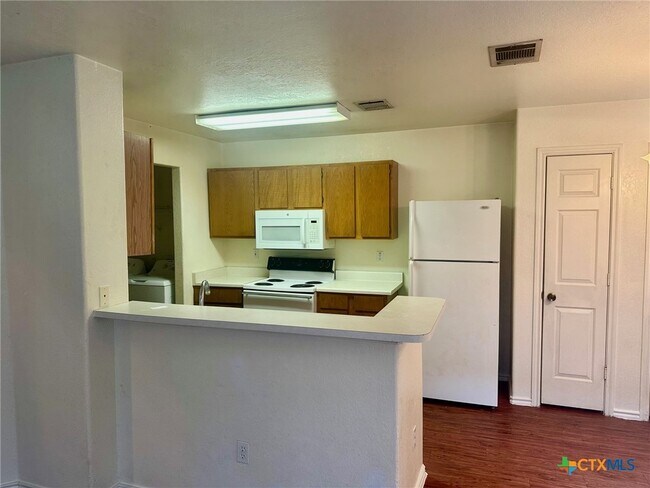 Foto del edificio - 128 Cedargrove
