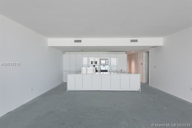 Building Photo - 321 Ocean Dr