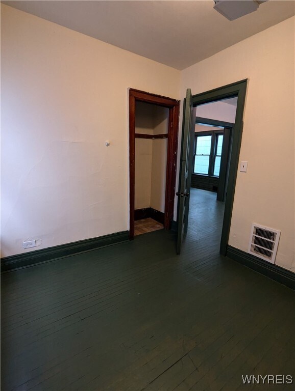 Building Photo - 67 Barton St