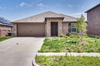 Building Photo - 106 Gallant Fox Ln
