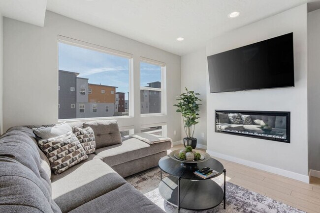 Foto del edificio - 6831 Silver Creek Dr