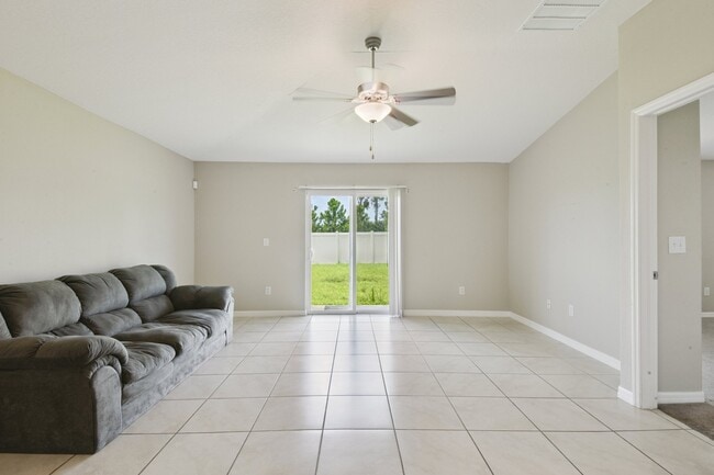 Building Photo - 5436 Blue Azure Dr