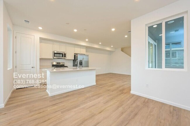 Building Photo - 22821 E Stanford Ln